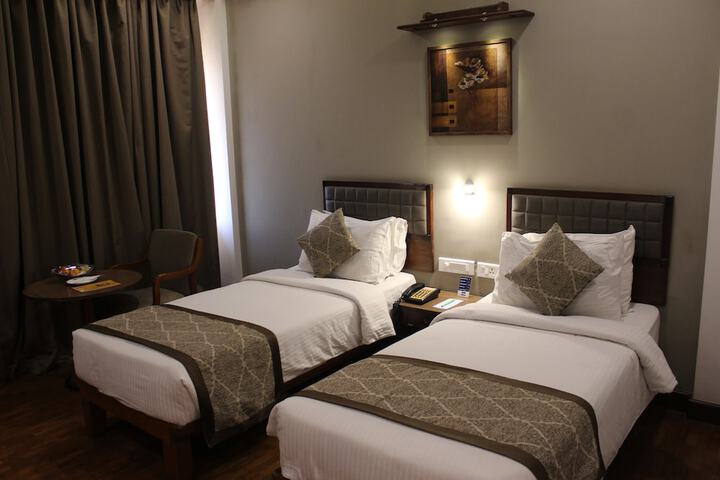 Room 13 of 62