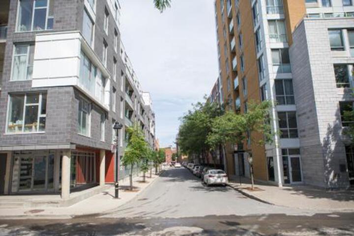 Exterior of Apartment 105 in Quartiers Des Spectacles