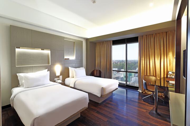 Room 5 of 53