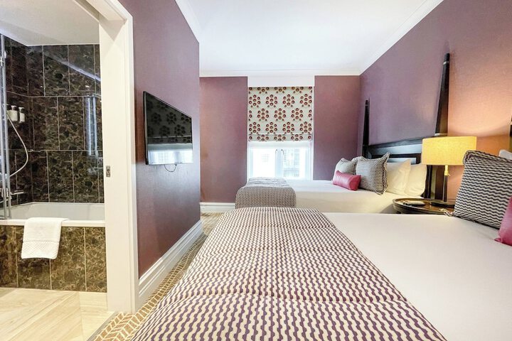 Room 31 of 179