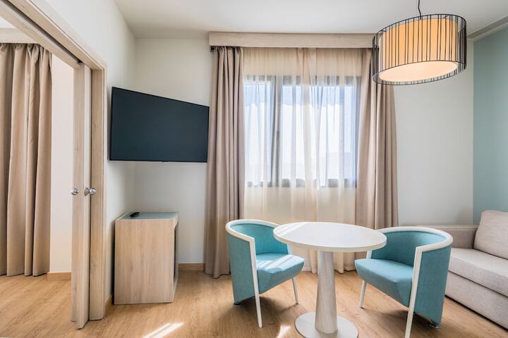 Room 9 of 52