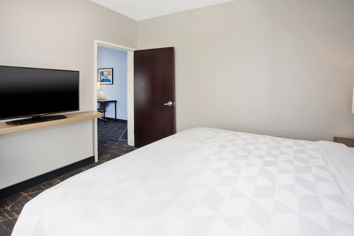 Standard | King Bed (9 of 33)