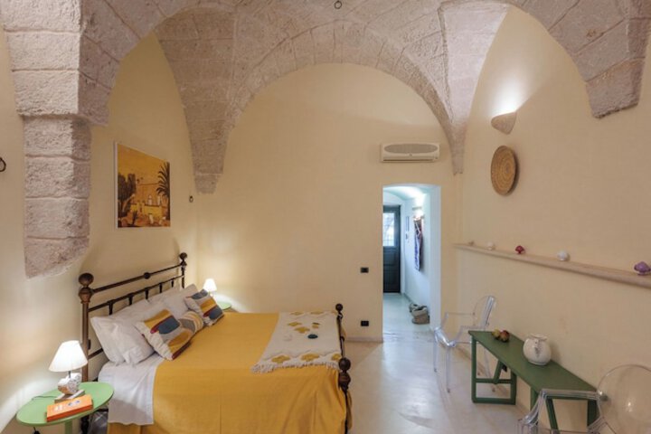 Room 40 of 134