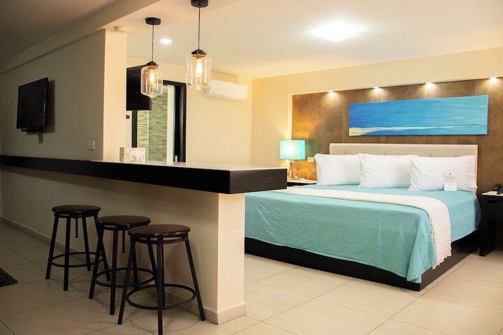 Room 6 of 43