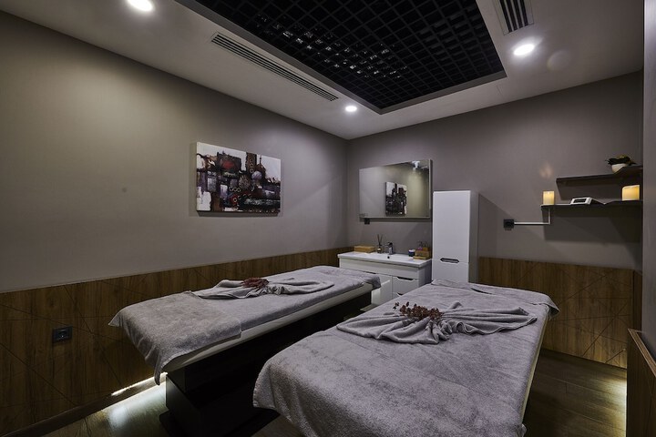 Spa 26 of 39