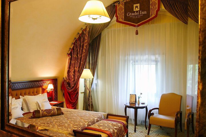 Room 13 of 60