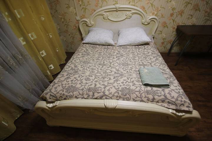 Room 12 of 33