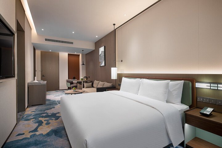 Room 8 of 26