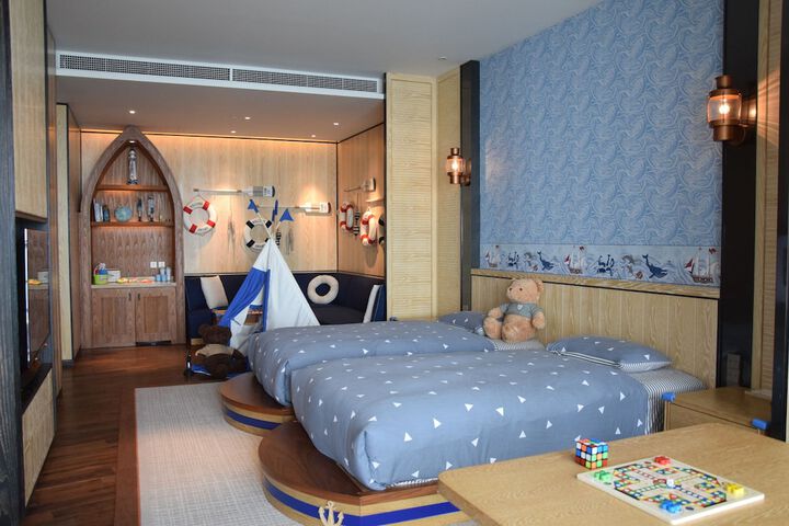 Room 7 of 116
