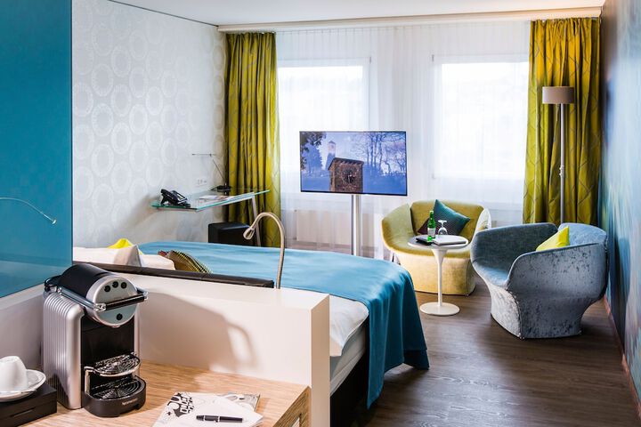 Room 36 of 85