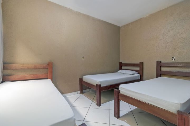 Room 8 of 17
