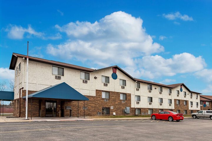 Hotel 56 of 58