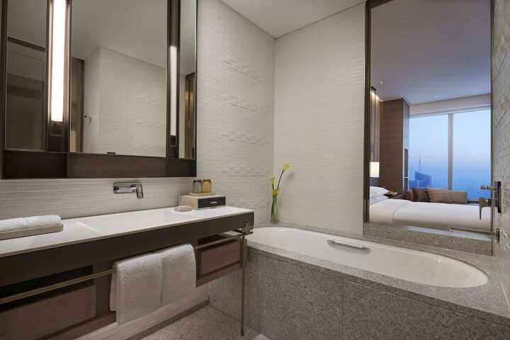 Room 30 of 67