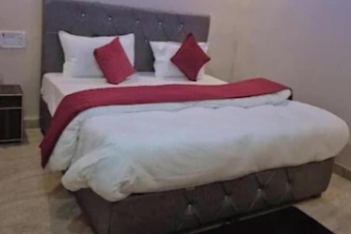 The Peace in Mountain Hotel