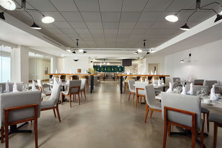 Dining 50 of 68