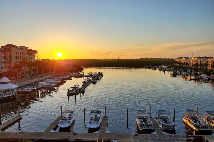 Dock