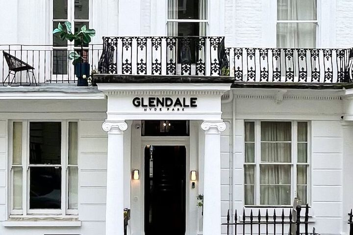 Glendale Hyde Park Hotel