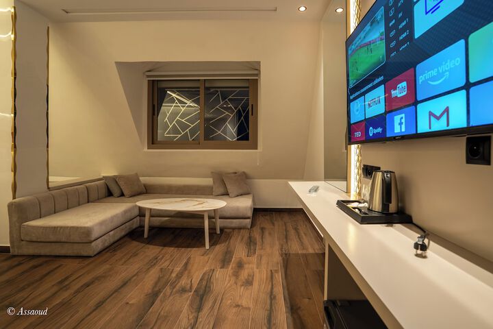 Room 7 of 30