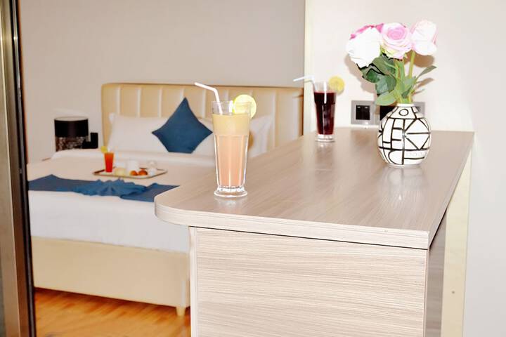 Room 14 of 32