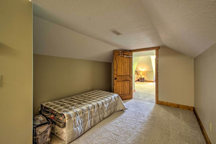 Room 13 of 62