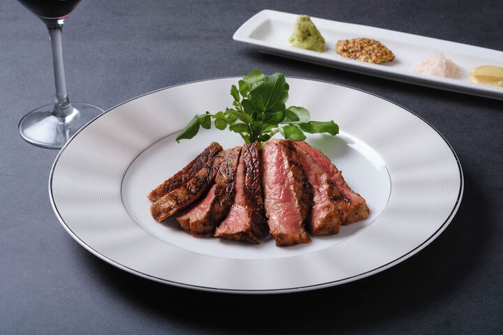 Dining 216 of 299