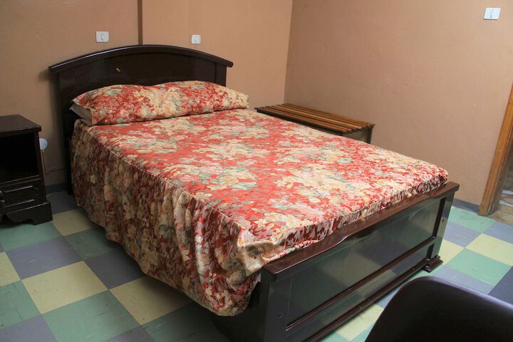 Room 14 of 30