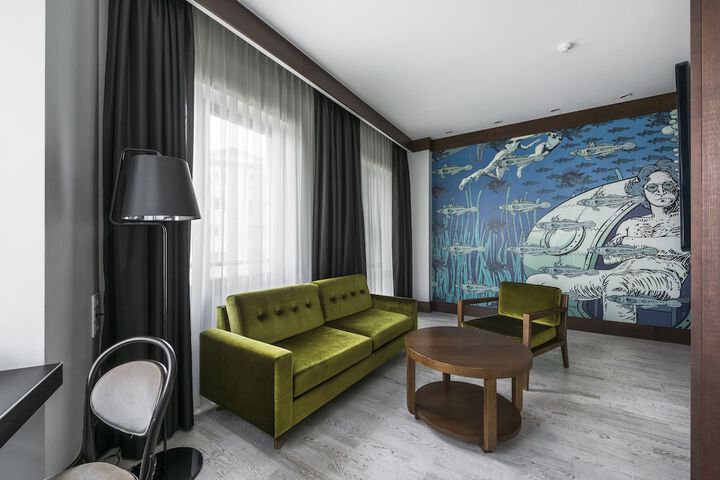 Room 26 of 137