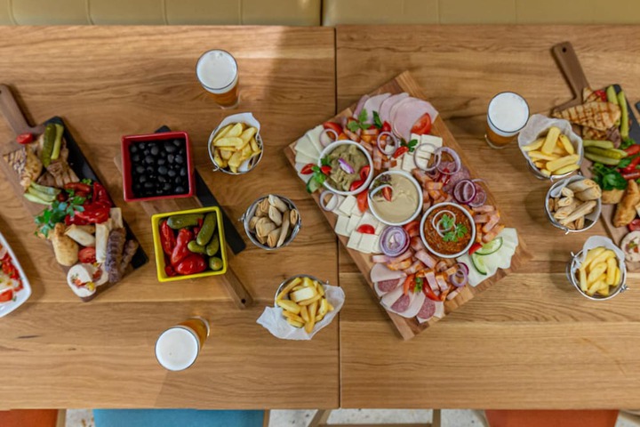 Dining 74 of 118