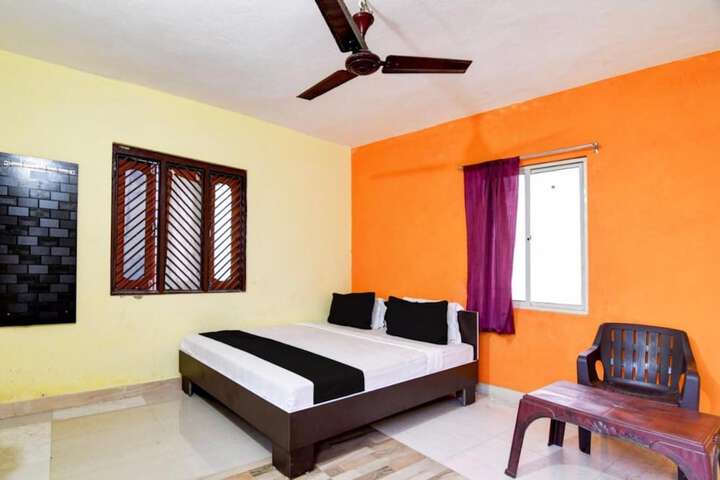 Room 3 of 16