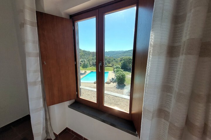 Room 9 of 36