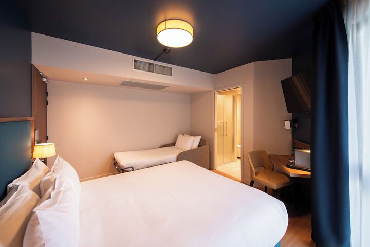 Room 30 of 67