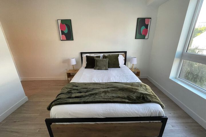 Room 3 of 16
