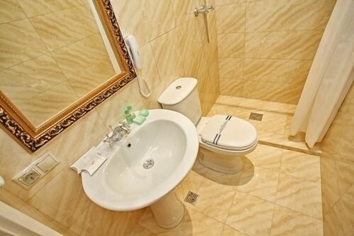 Bathroom Interior Photo
