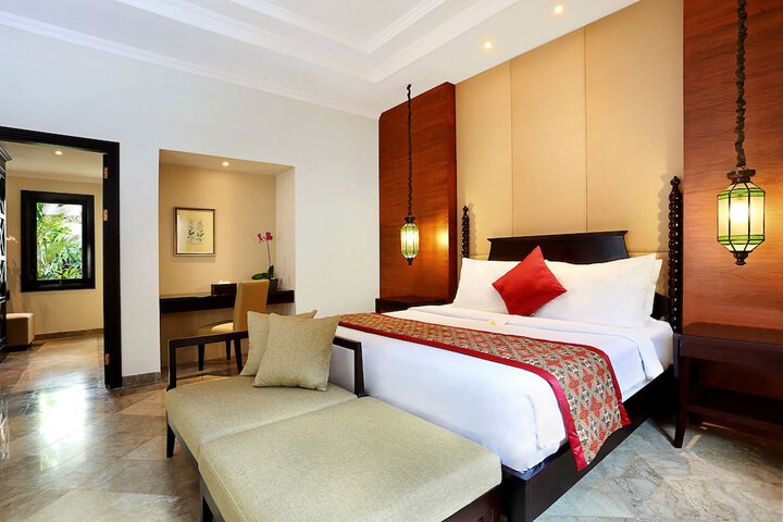 Room 4 of 84