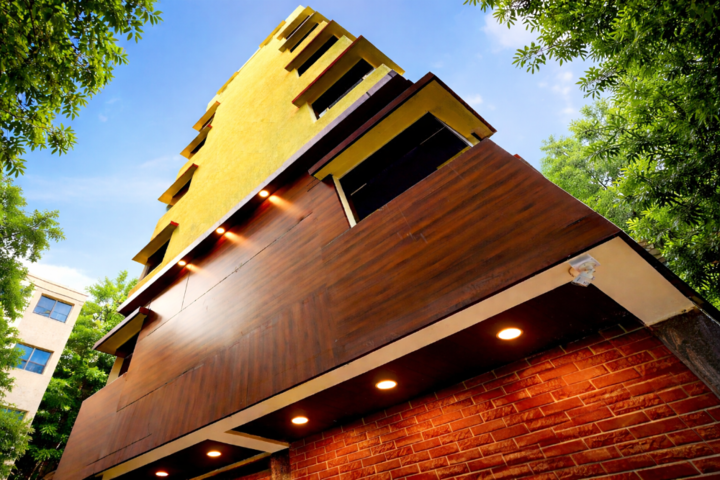 Exterior of Hotel Qubenest Prime Manyata Tech Park