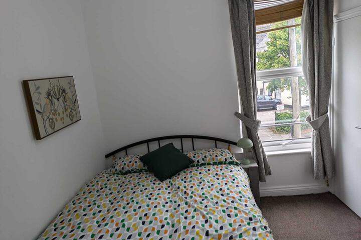 Room 5 of 13