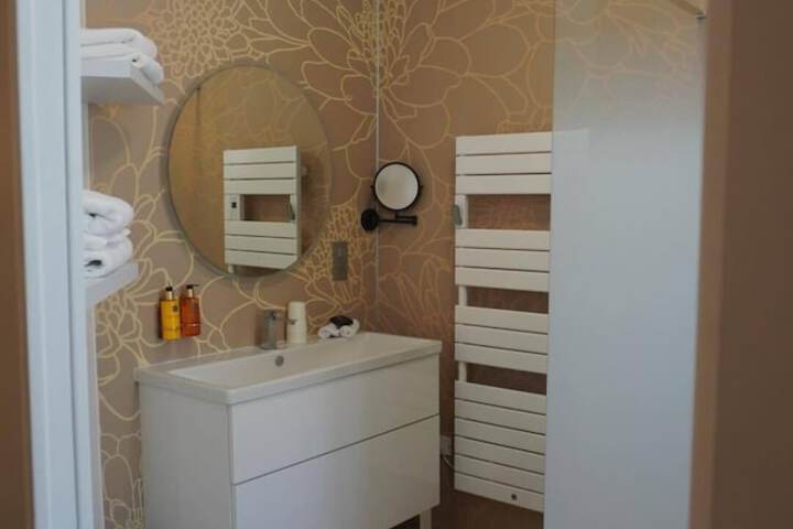 Room 55 of 84