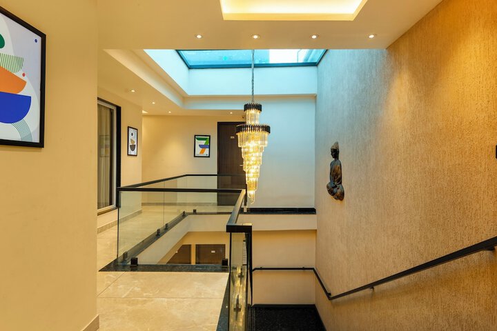 Hotel Interior 4 of 29