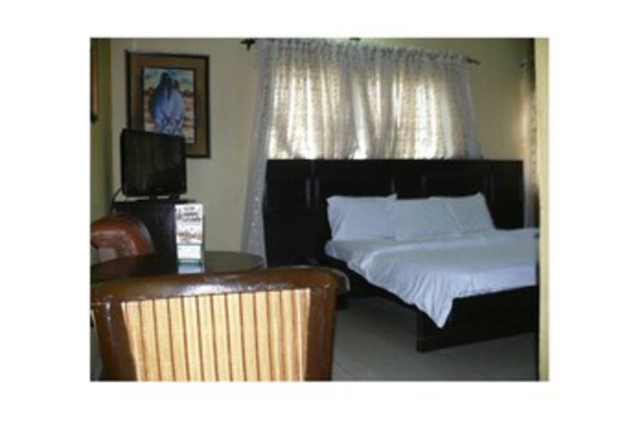 Heritage House Hotel