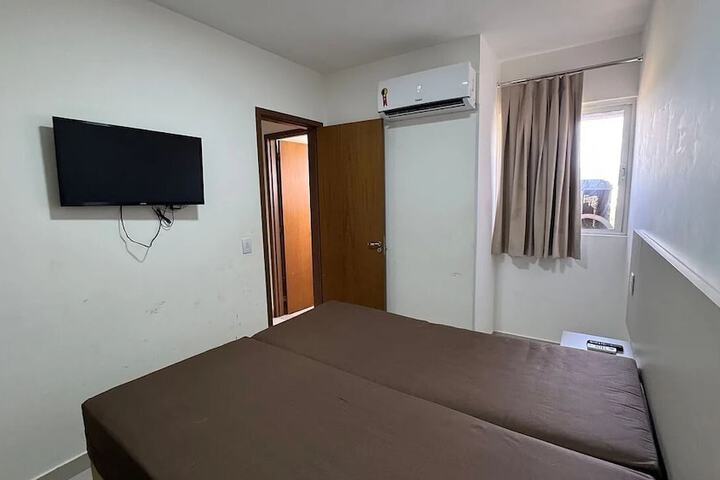 Room 35 of 146