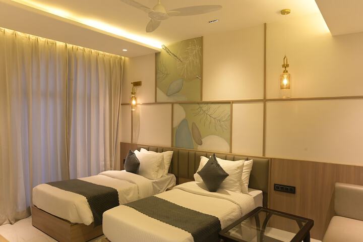 Room 12 of 72