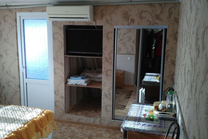 Room 14 of 26