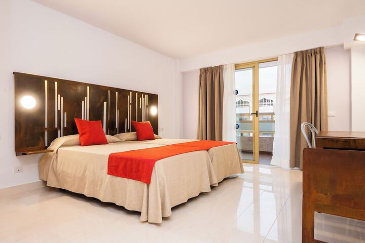 Room 10 of 46