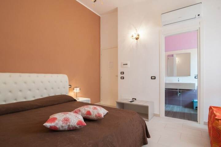 Room 20 of 29