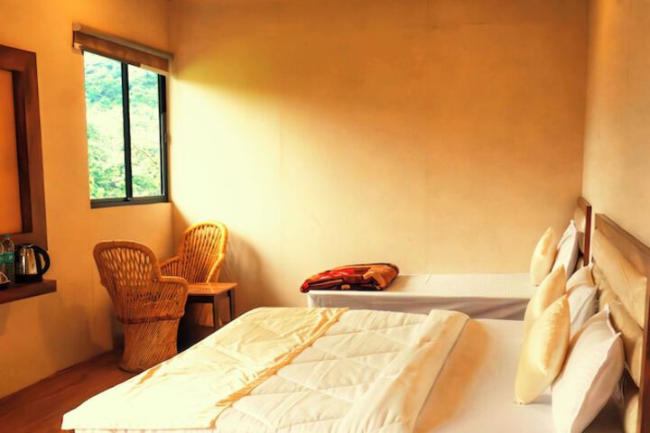 Room 4 of 23