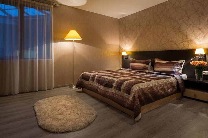 Room 26 of 76
