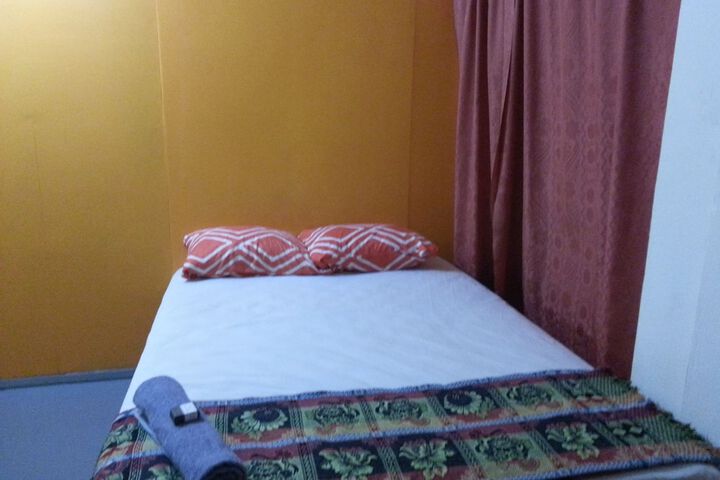 Room 4 of 23