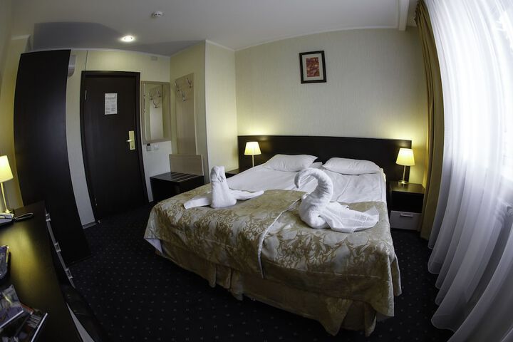 Room 15 of 56