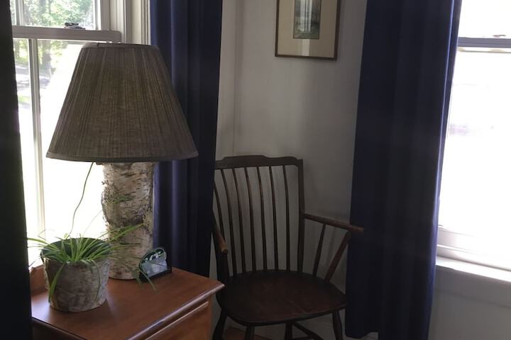 Room 6 of 33