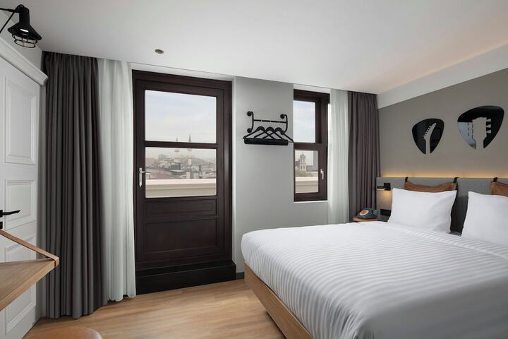 Room 21 of 54
